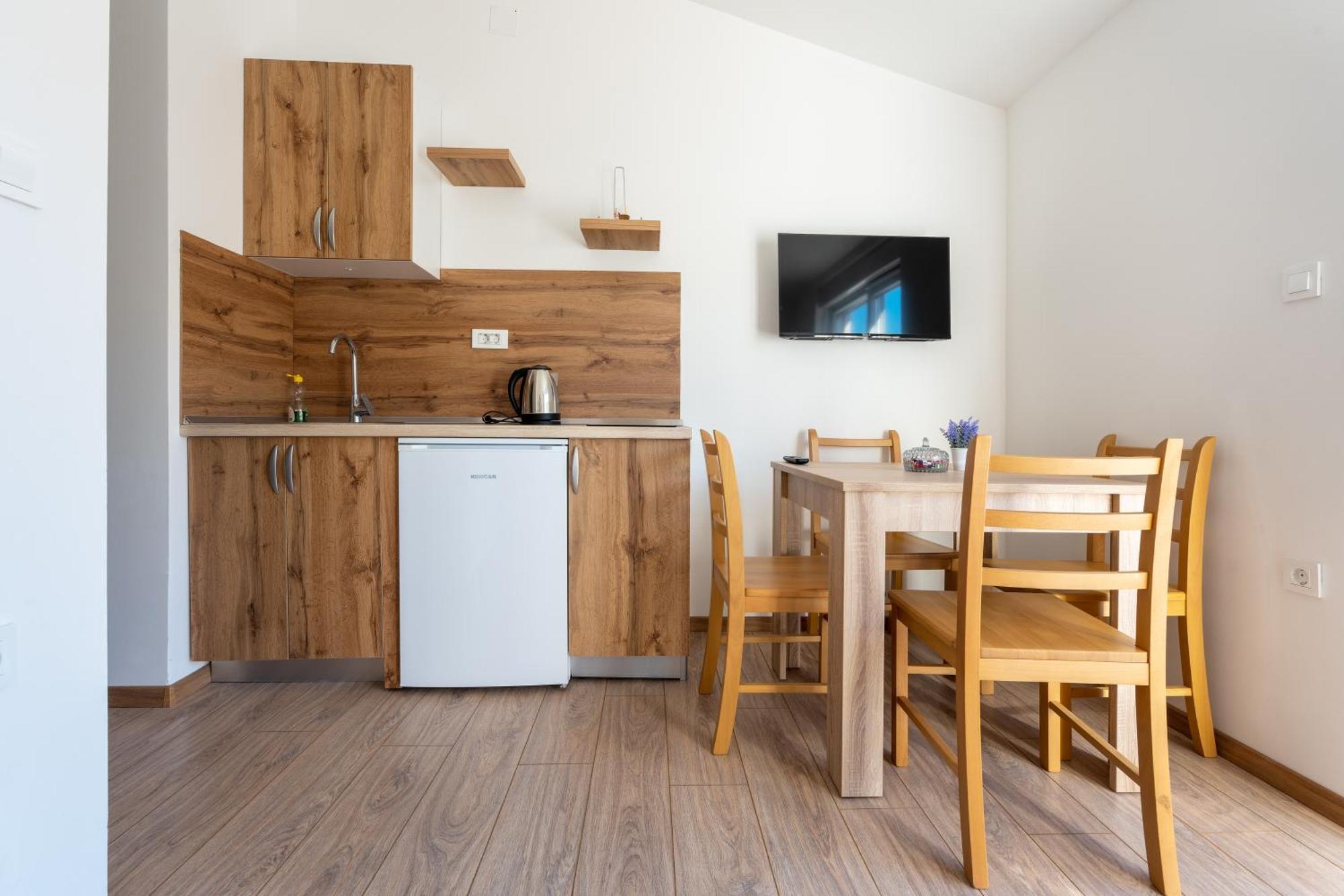 Apartments Budes ネウム エクステリア 写真
